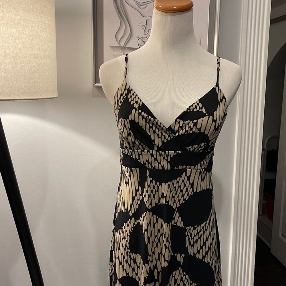 Ann Taylor NWT Maxi Sleeveless Strappy printed Dress.